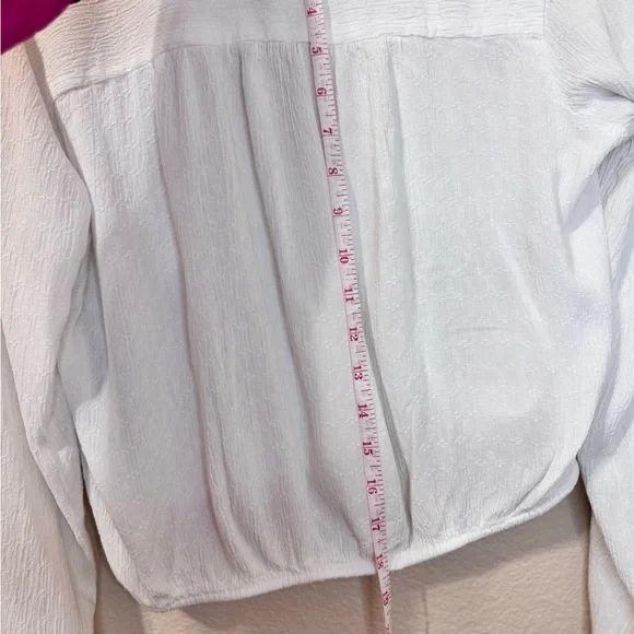 American Eagle Outfitters White Wrap Blouse size M - Picture 8 of 12